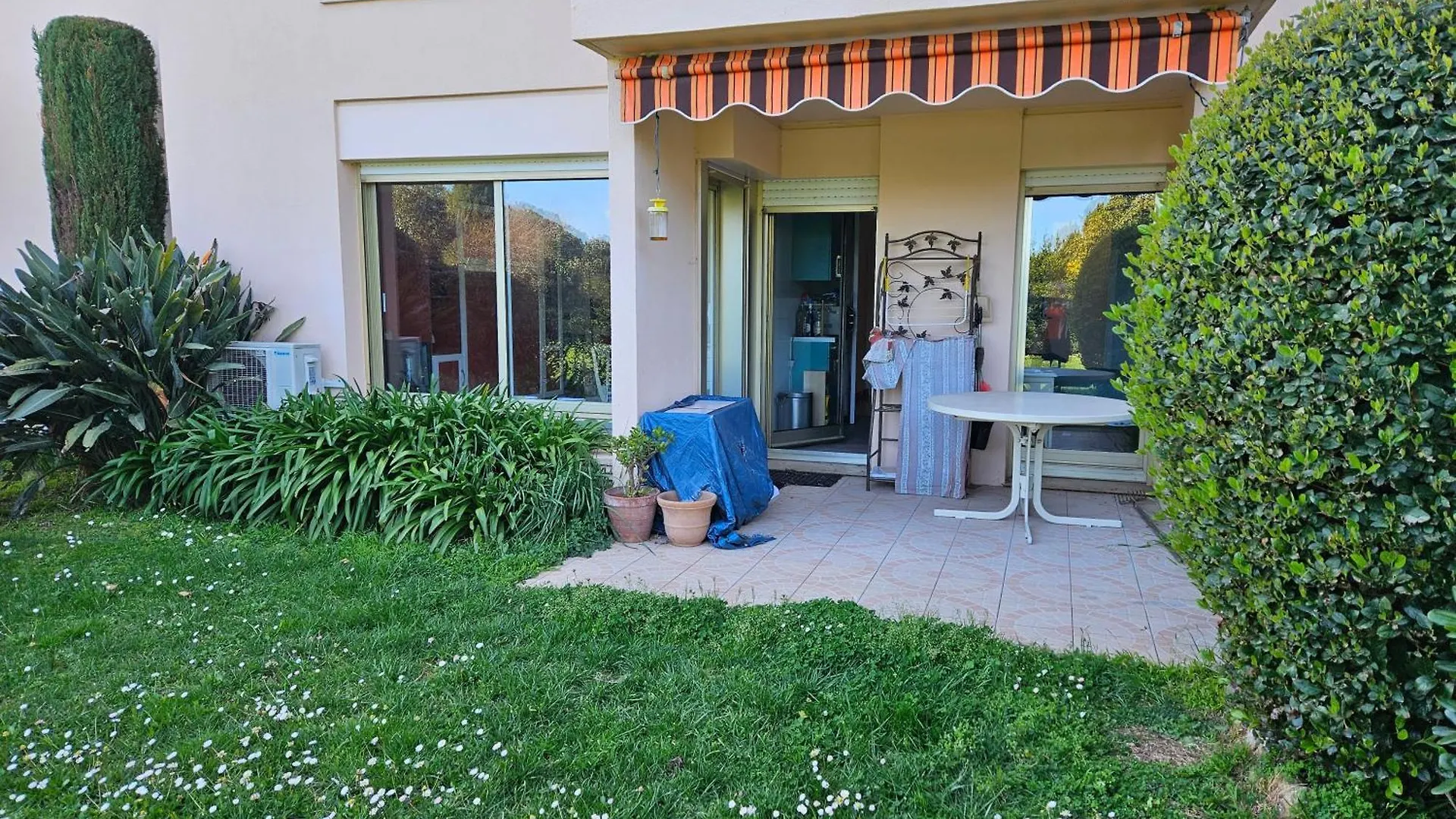 Antibes La Louisiane 2 Pieces Rez-De-Jardin Piscine Apartment